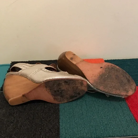 RACHEL COMEY SILVER METALLIC LACE-UP WEDGES - Picture 4 of 4